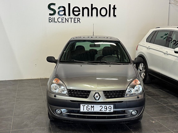 Renault Clio 3 of 19