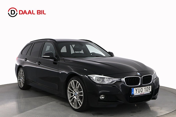 BMW 330i 3 of 5
