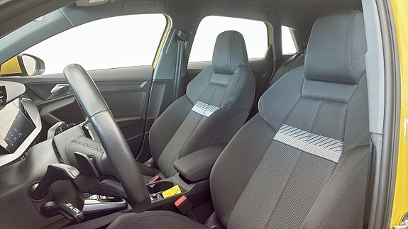 Audi A3 8 of 12