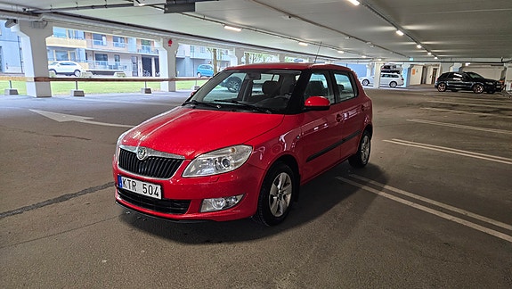 Skoda Fabia 2 of 5