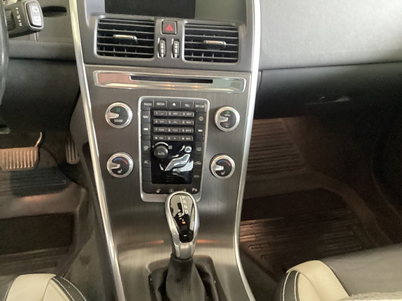 Volvo XC60 5 of 5