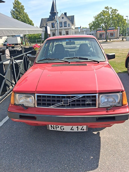 Volvo 340 2 of 5
