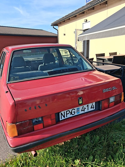 Volvo 340 3 of 5