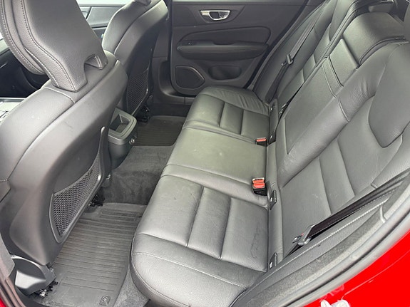 Volvo V60 13 of 20