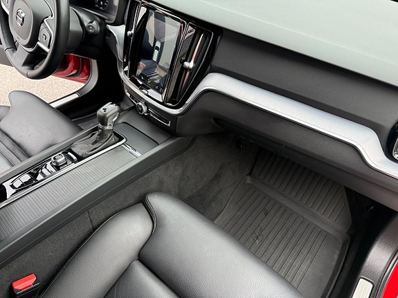 Volvo V60 10 of 20
