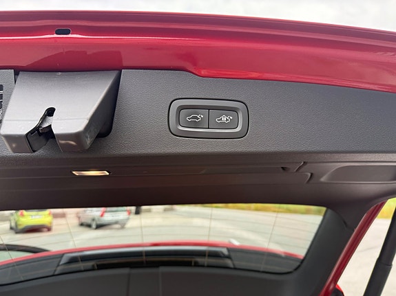 Volvo V60 3 of 5