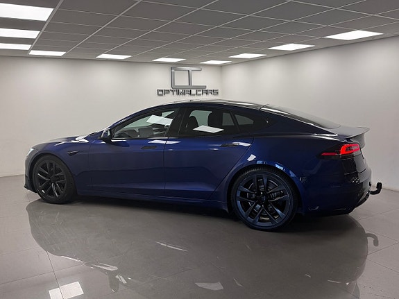 Tesla Model S 14 of 18