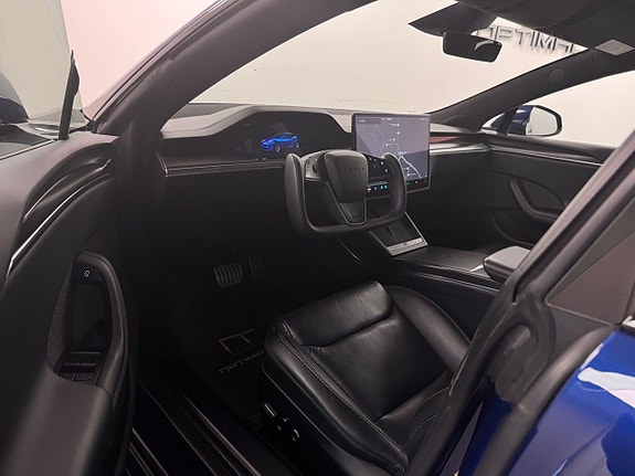 Tesla Model S 5 of 5