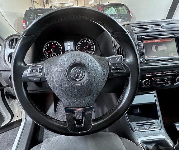 Volkswagen Tiguan 15 of 20