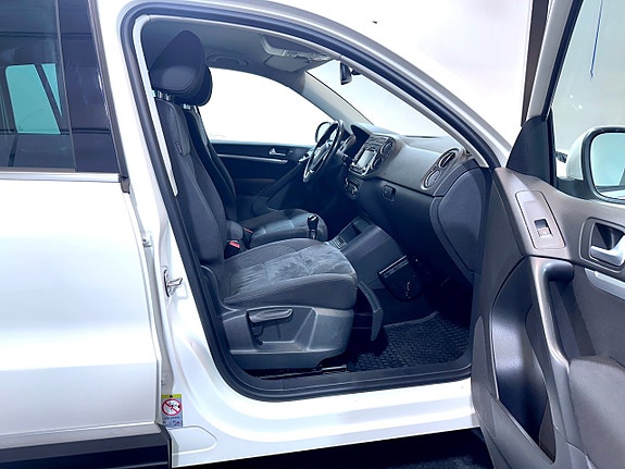 Volkswagen Tiguan 10 of 20