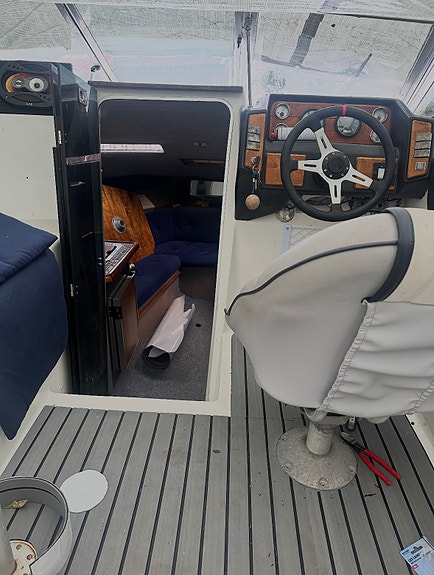 Bayliner 2450 siera sunbridge 1988 3 of 5