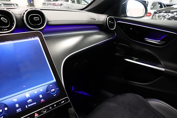 Mercedes-Benz C300 e 25 of 28