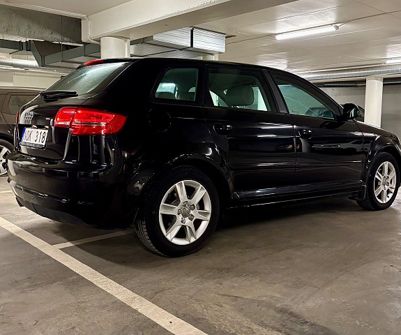 Audi A3 3 of 5