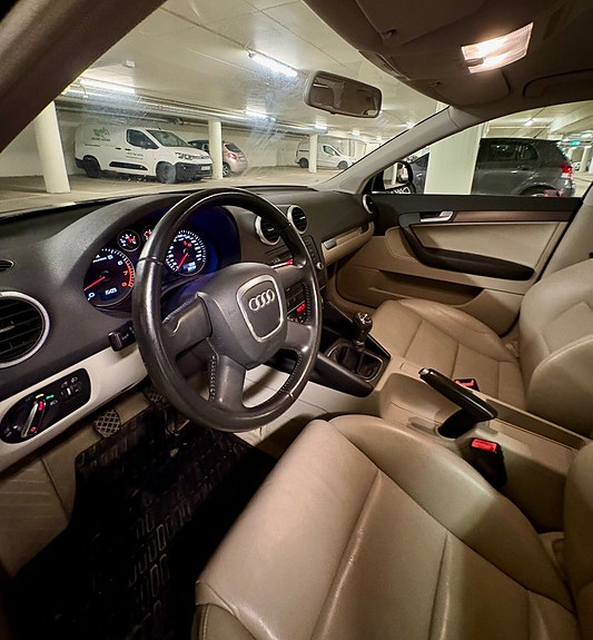 Audi A3 8 of 15