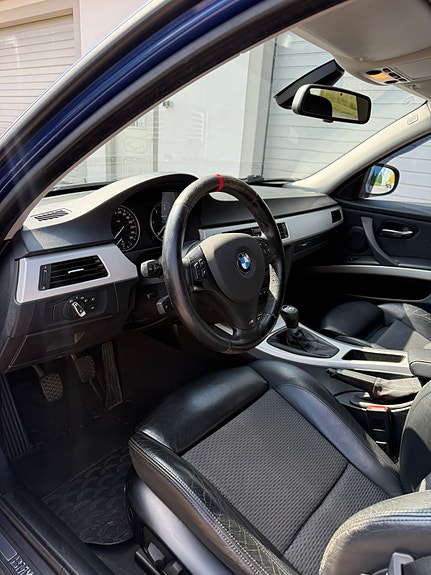 BMW 320d 5 of 5
