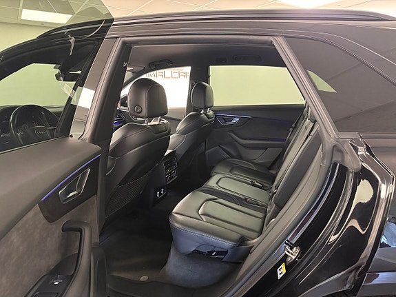Audi Q8 13 of 18