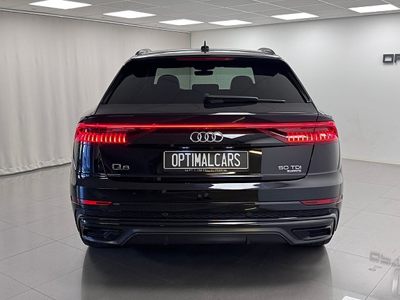 Audi Q8 16 of 18