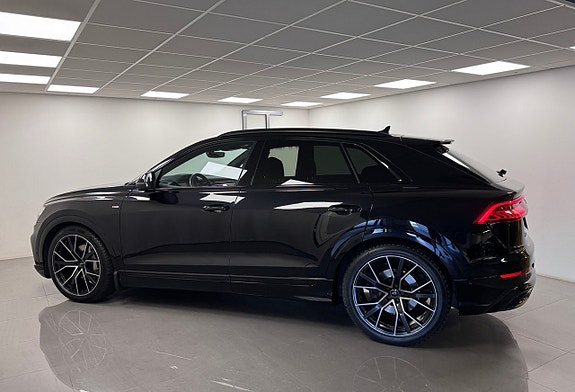 Audi Q8 14 of 18