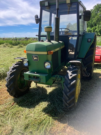 John Deere 2130. 4wd 5 of 5