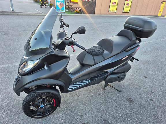 Piaggio MP3 500 LT 3 of 6