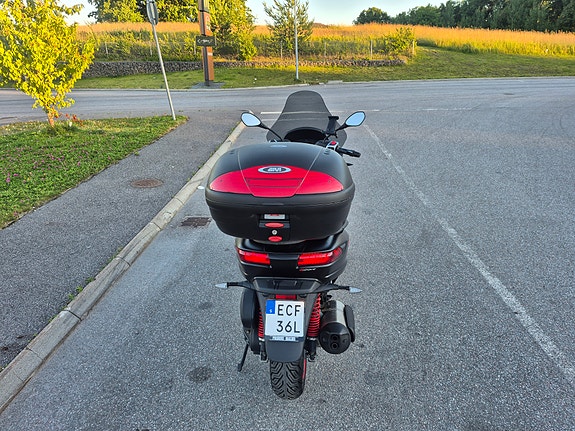 Piaggio MP3 500 LT 4 of 6