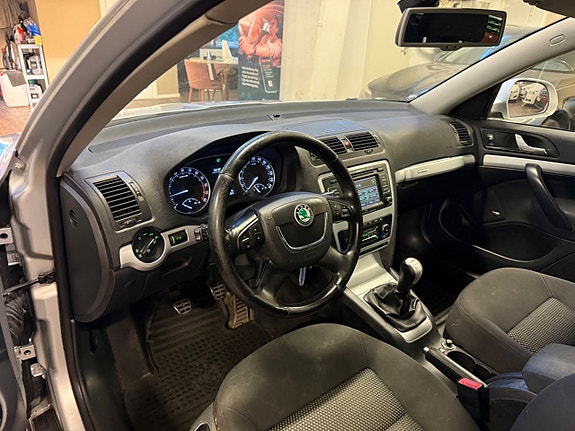 Skoda Octavia Scout 5 of 5