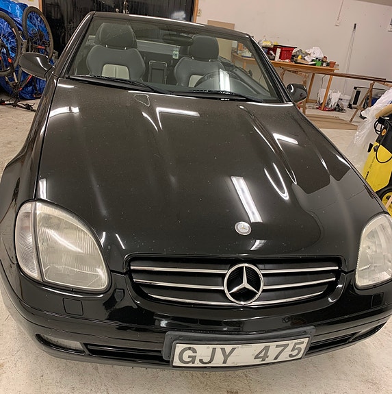 Mercedes-Benz SLK230 10 of 12