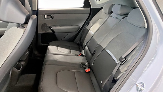 Kia Seltos 9 of 18