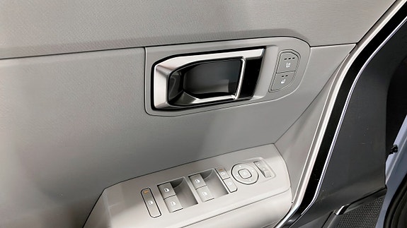 Kia Seltos 16 of 18