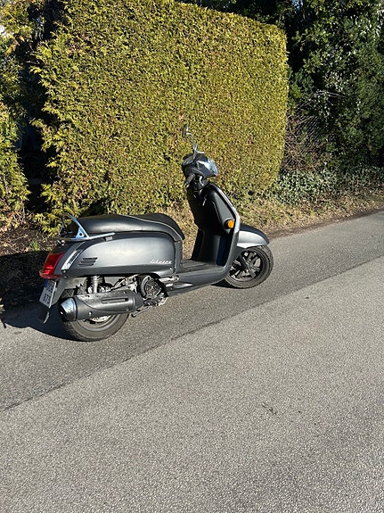Kymco Like 125 4 of 7