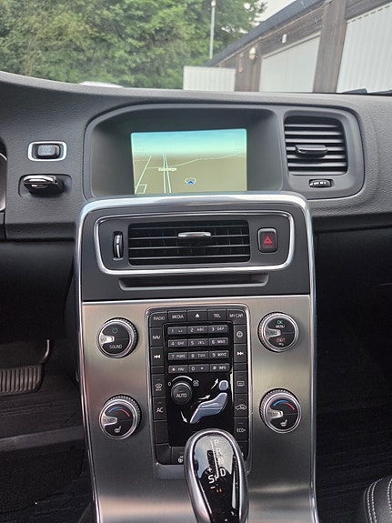 Volvo S60 6 of 8