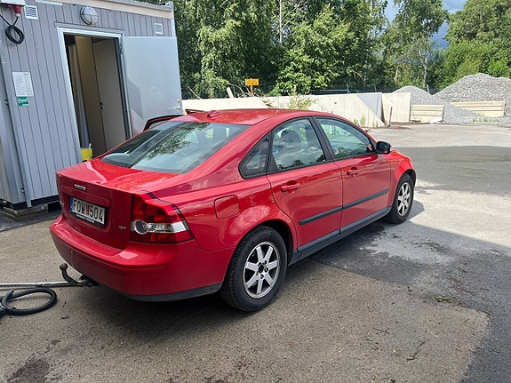 Volvo S40 8 of 8