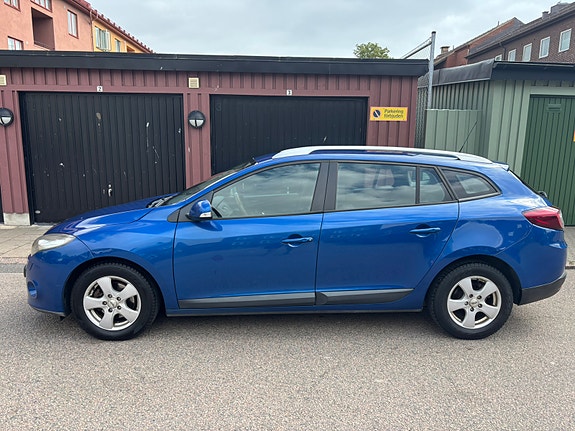 Renault Megane III 2 of 5