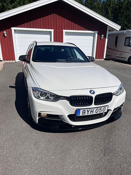 BMW 320d 4 of 5
