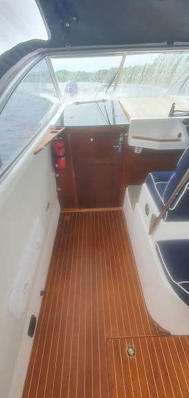 Omhändertagen Forbina 8000 med den rätta motorn 4 of 25