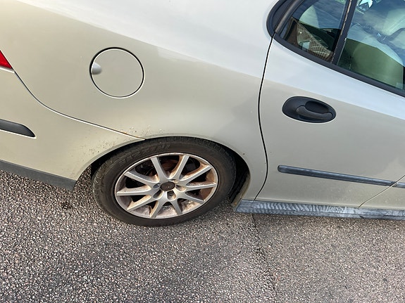 Saab 9-3 4 of 5