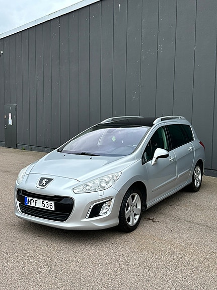 Peugeot 308 SW 3 of 15