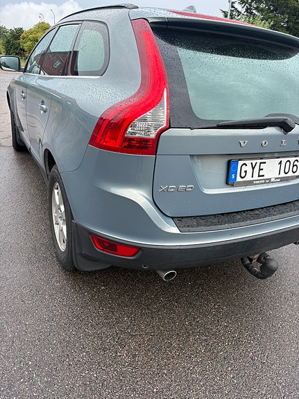 Volvo XC60 4 of 5