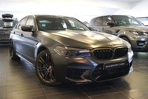 BMW M5 2 of 5