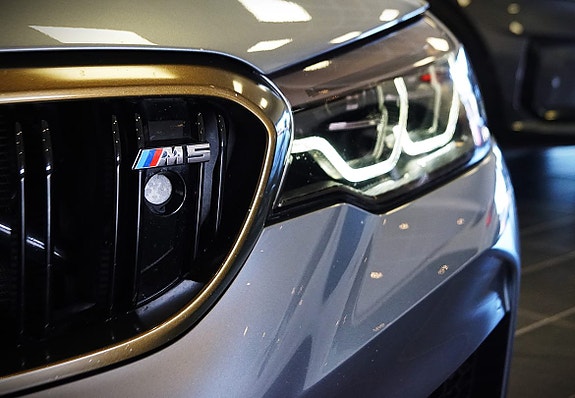 BMW M5 6 of 30