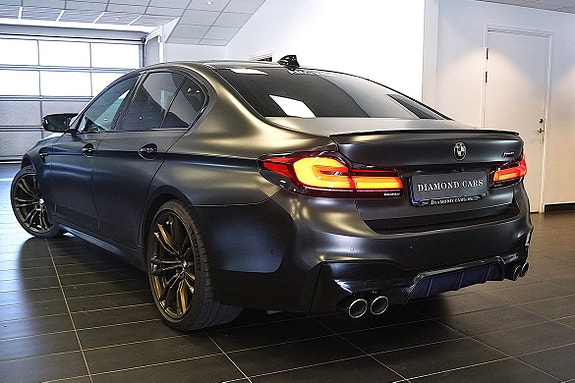 BMW M5 4 of 5