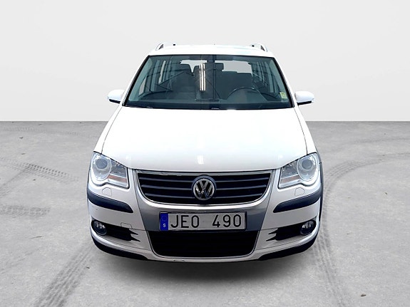Volkswagen T-Cross 2 of 21