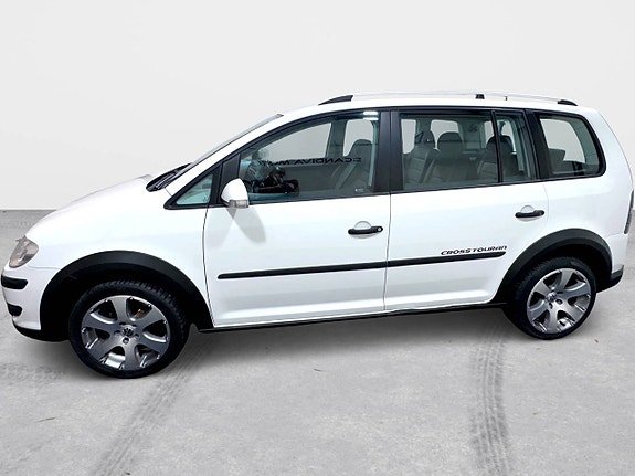 Volkswagen T-Cross 6 of 21