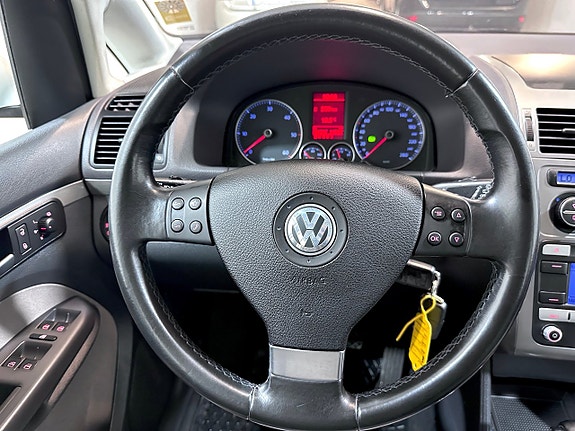 Volkswagen T-Cross 17 of 21