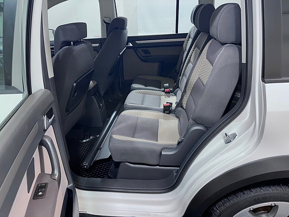 Volkswagen T-Cross 11 of 21