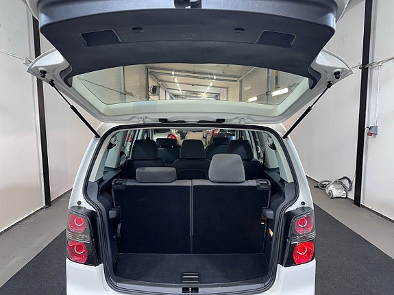 Volkswagen T-Cross 8 of 21
