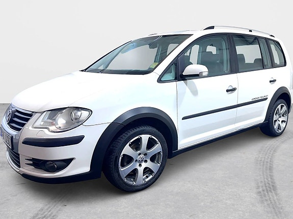 Volkswagen T-Cross 4 of 21