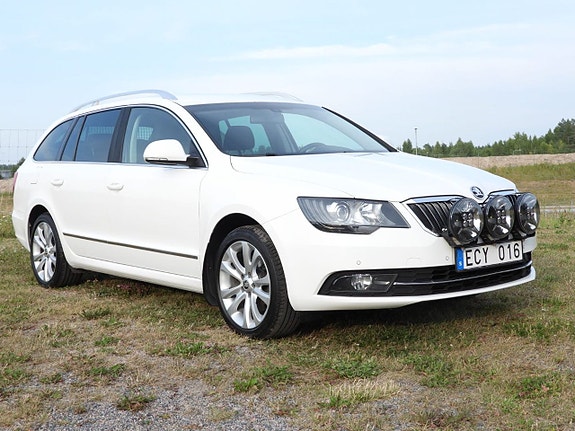 Skoda Superb 5 of 26