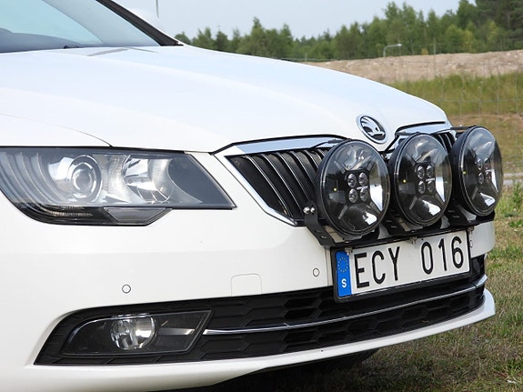 Skoda Superb 7 of 26
