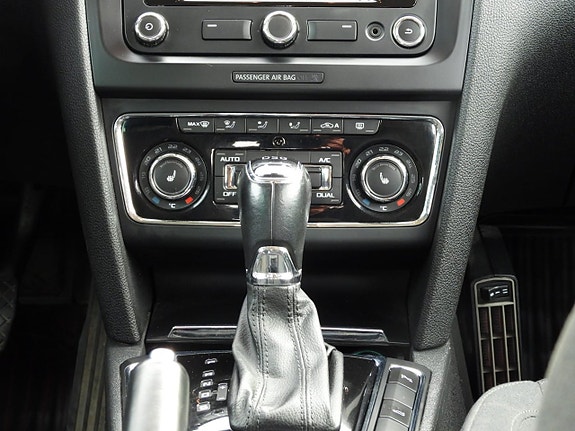 Skoda Superb 17 of 26